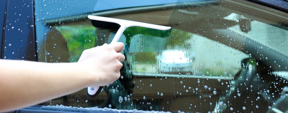 auto glass cleaner